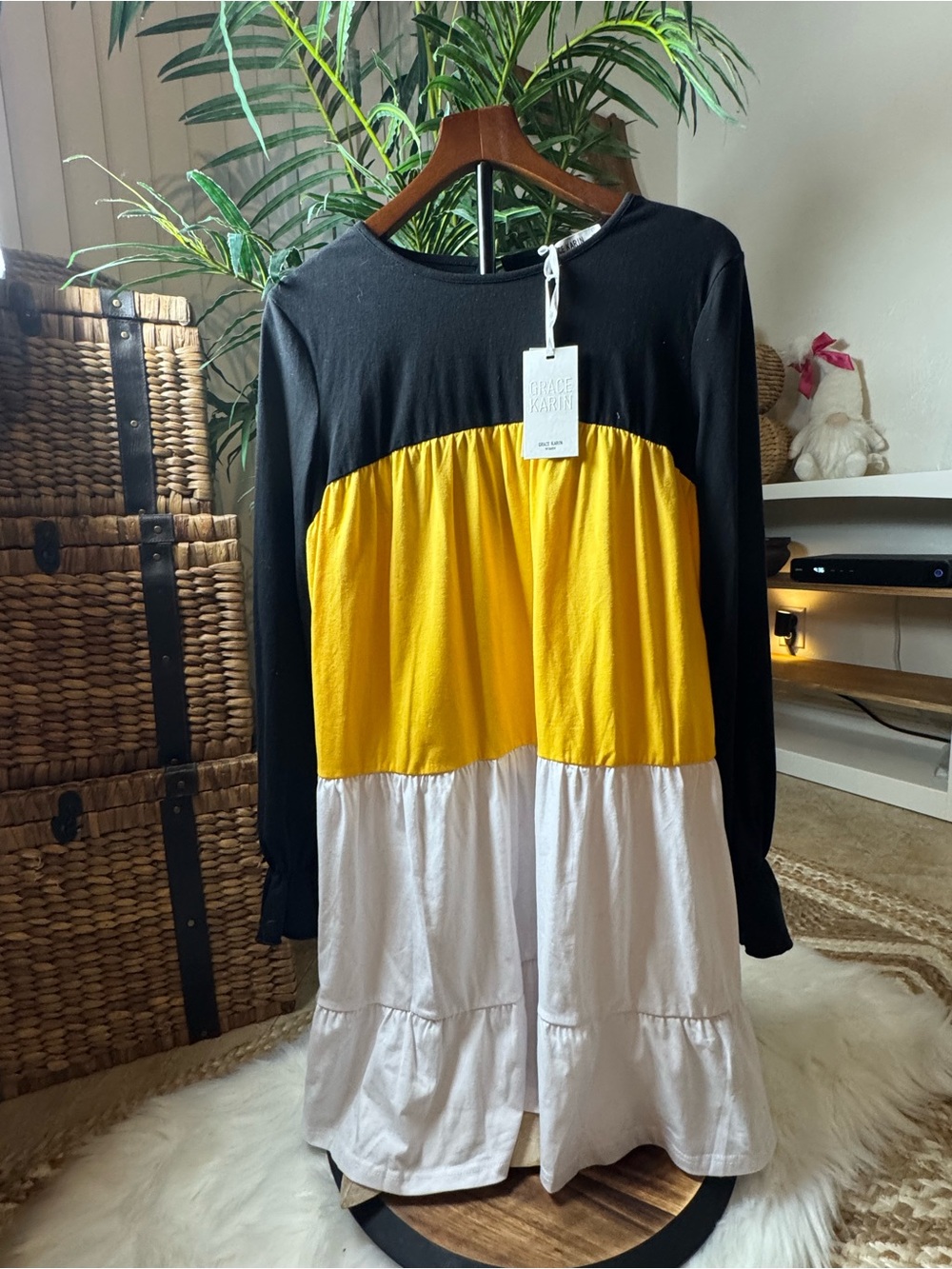 Grace Karin Black and yellow  Colorblock Tiered Tunic (S)